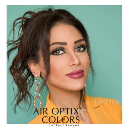 Close-up of Pure Hazel contact lenses by Lens21