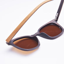 Load image into Gallery viewer, Wooden Sunglasses FWS-A0011
